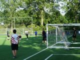 Laatste training S.K.N.W.K. JO10-1 van seizoen 2022-2023 (partijtje tegen de ouders) (156/165)